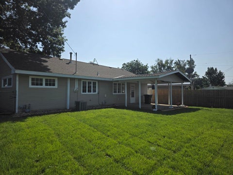 Tiny photo for 511 Lenane Drive, Quincy, IL 62301 (MLS # 12762898)