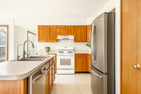 Tiny photo for 311 Briarwood Lane, Algonquin, IL 60102 (MLS # 12582947)