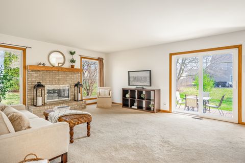 Tiny photo for 311 Briarwood Lane, Algonquin, IL 60102 (MLS # 12582947)