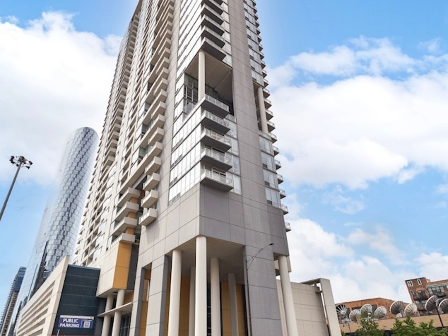 737 W Washington Boulevard 1209