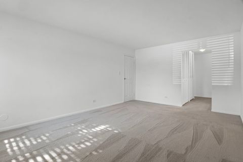 Tiny photo for 900 E Wilmette Road #105, Palatine, IL 60074 (MLS # 12499352)