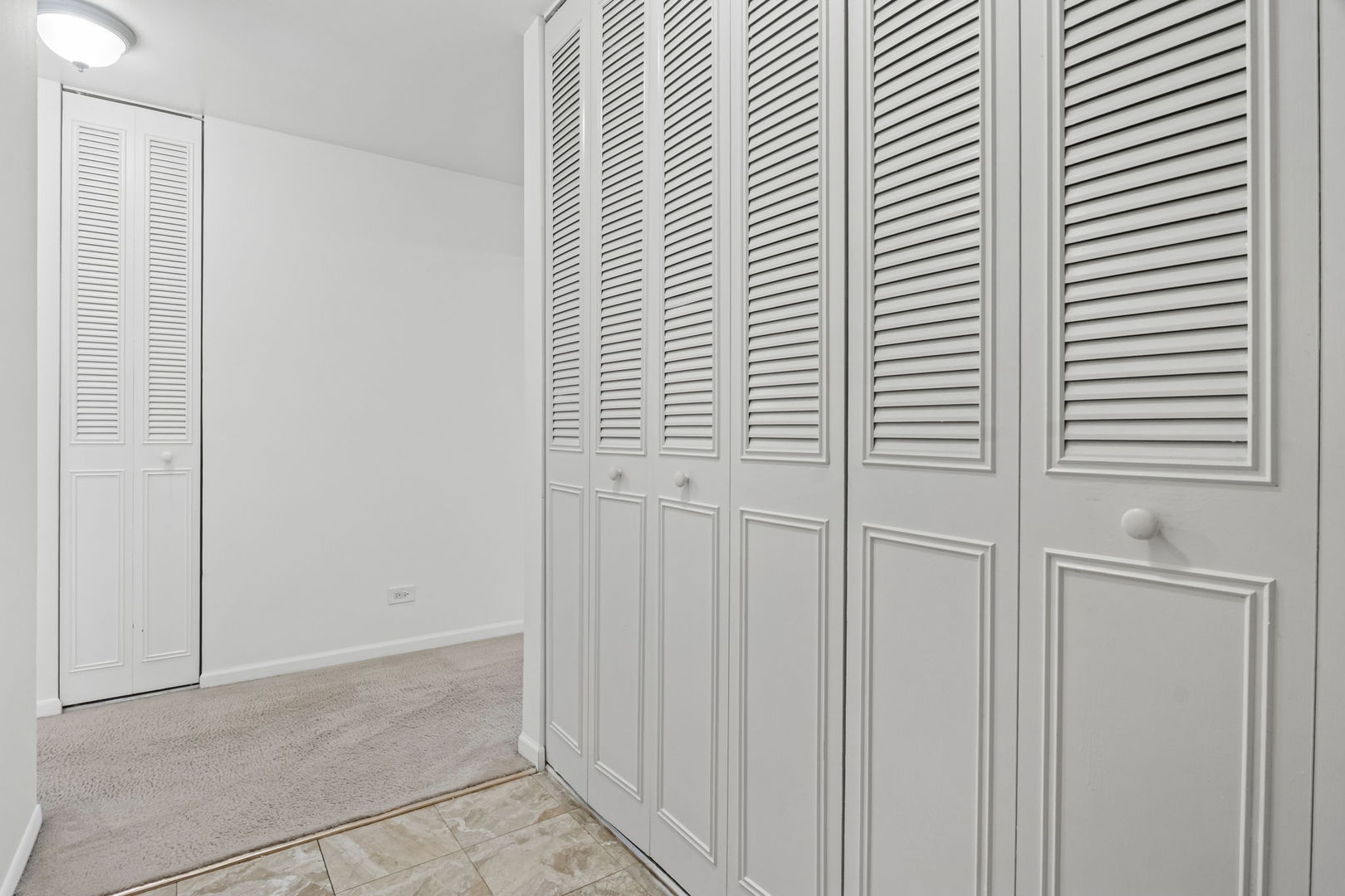 900 E Wilmette Road 105