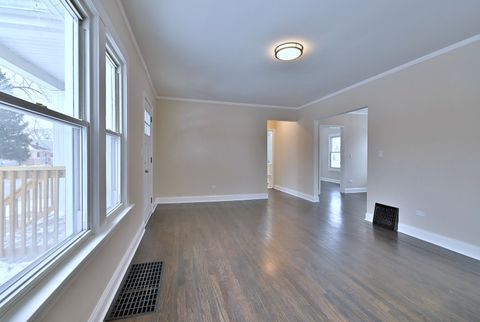 Tiny photo for 9016 Southview Avenue, Brookfield, IL 60513 (MLS # 12557710)