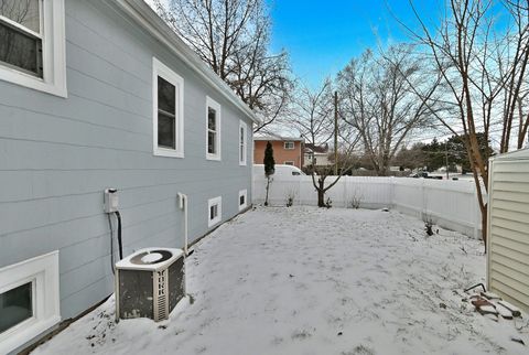 Tiny photo for 9016 Southview Avenue, Brookfield, IL 60513 (MLS # 12557710)