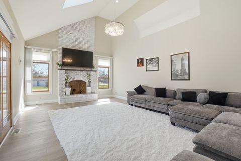 Tiny photo for 115 E Woodlawn Road, New Lenox, IL 60451 (MLS # 12597117)