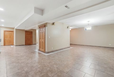 Tiny photo for 115 E Woodlawn Road, New Lenox, IL 60451 (MLS # 12597117)