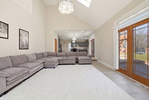 Tiny photo for 115 E Woodlawn Road, New Lenox, IL 60451 (MLS # 12597117)