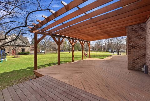 Tiny photo for 115 E Woodlawn Road, New Lenox, IL 60451 (MLS # 12597117)