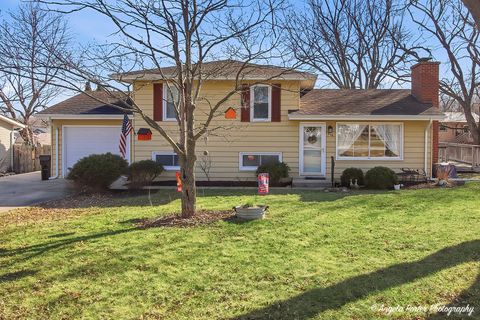 Photo of 1210 S Broadway Street, McHenry, IL 60050 (MLS # 12587293)