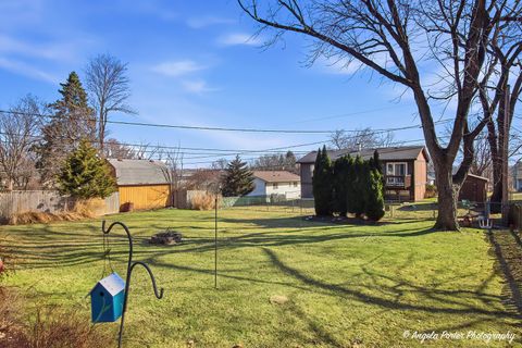 Tiny photo for 1210 S Broadway Street, McHenry, IL 60050 (MLS # 12587293)