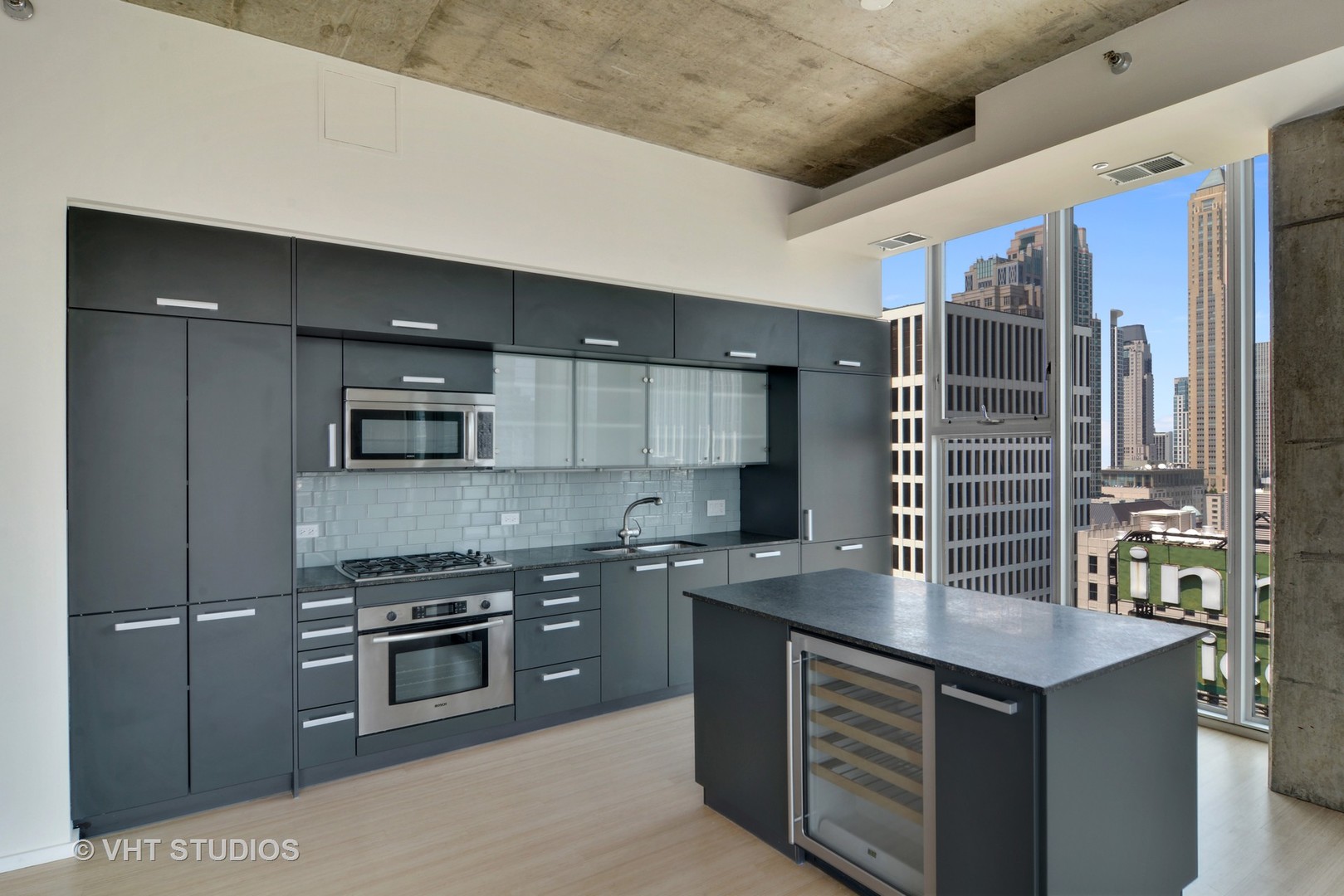 550 N St Clair Street 2501