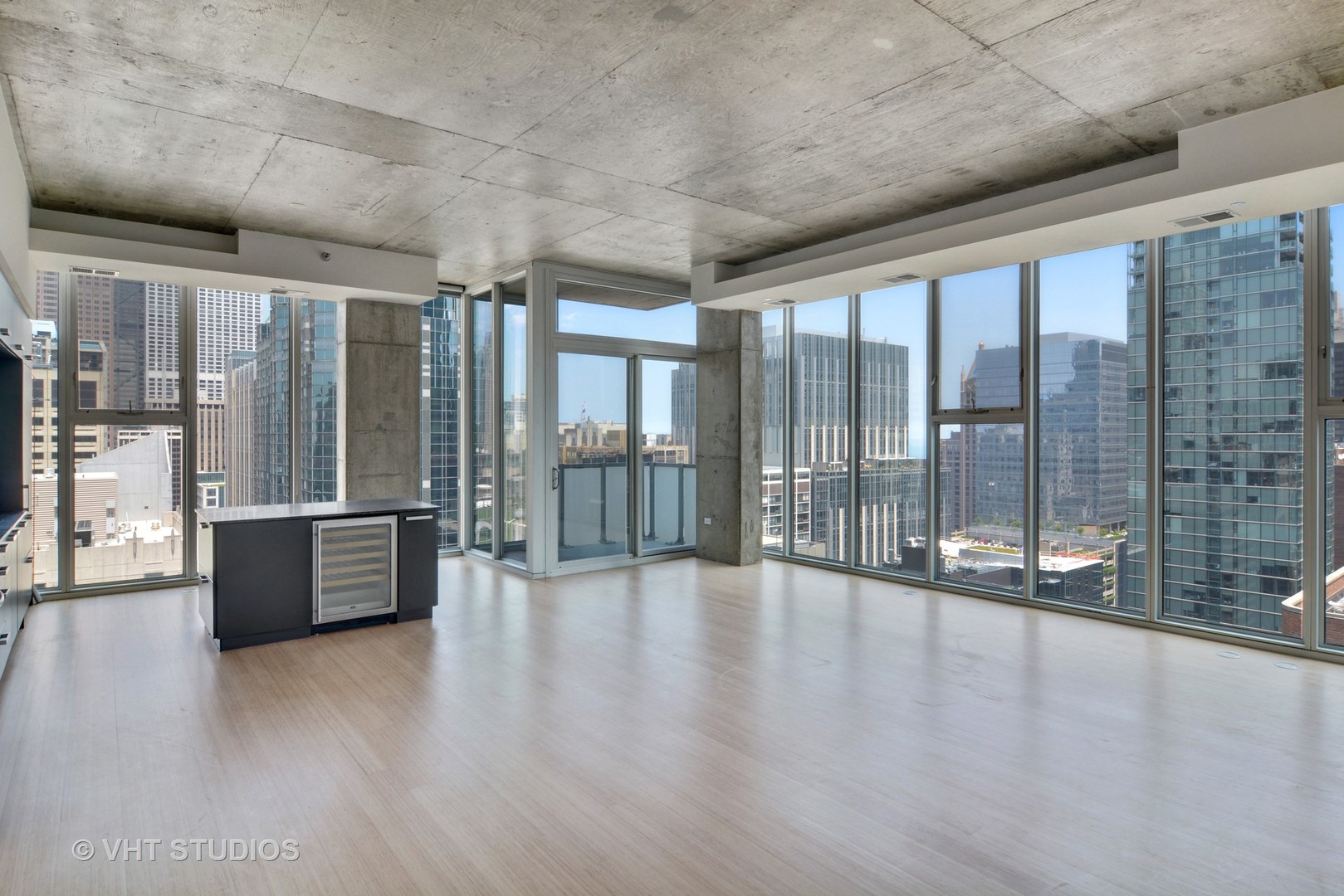 550 N St Clair Street 2501