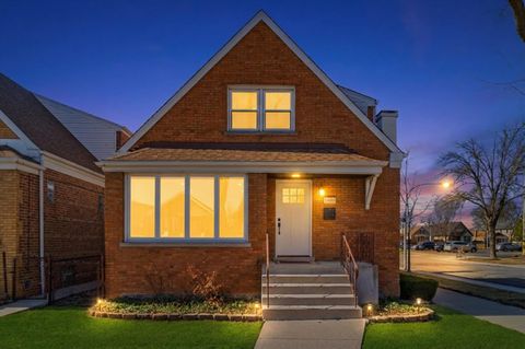 Tiny photo for 5400 S Nashville Avenue, Chicago, IL 60638 (MLS # 12621948)