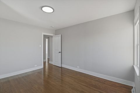 Tiny photo for 5400 S Nashville Avenue, Chicago, IL 60638 (MLS # 12621948)
