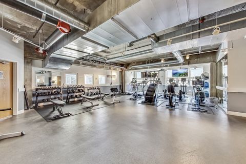 Tiny photo for 1000 W Adams Street #203, Chicago, IL 60607 (MLS # 12495116)