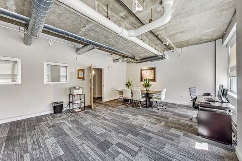 Tiny photo for 1000 W Adams Street #203, Chicago, IL 60607 (MLS # 12495116)