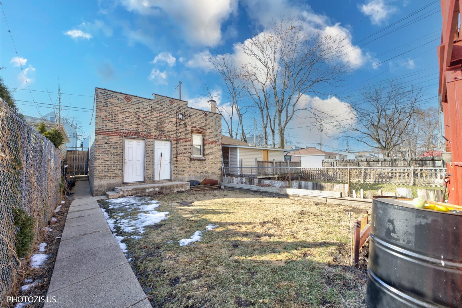 3120 N Saint LOUIS Avenue