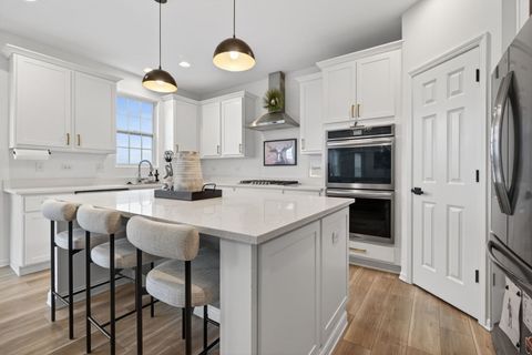 Tiny photo for 1624 Moran Drive, Shorewood, IL 60404 (MLS # 12616914)