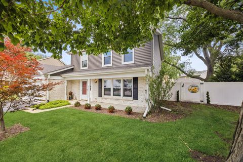 Tiny photo for 6155 Ivy Drive, Lisle, IL 60532 (MLS # 12657036)