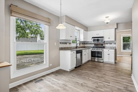 Tiny photo for 6155 Ivy Drive, Lisle, IL 60532 (MLS # 12657036)