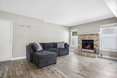 Tiny photo for 6155 Ivy Drive, Lisle, IL 60532 (MLS # 12657036)