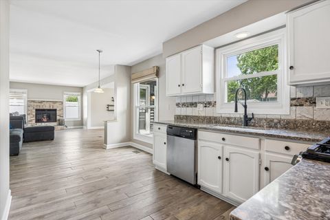 Tiny photo for 6155 Ivy Drive, Lisle, IL 60532 (MLS # 12657036)