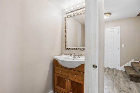 Tiny photo for 6155 Ivy Drive, Lisle, IL 60532 (MLS # 12657036)