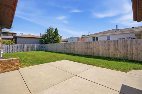 Tiny photo for 8512 161st Place, Tinley Park, IL 60487 (MLS # 12616589)