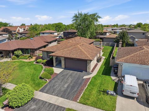Tiny photo for 8512 161st Place, Tinley Park, IL 60487 (MLS # 12616589)