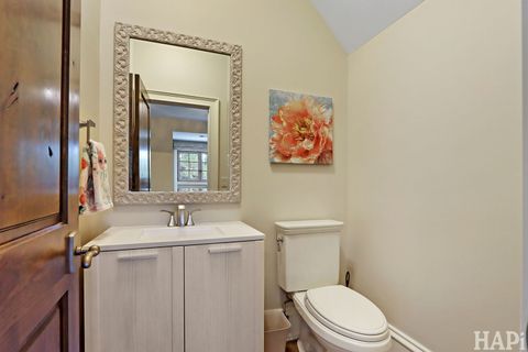 Tiny photo for 18 Enclave Court, South Barrington, IL 60010 (MLS # 12570480)