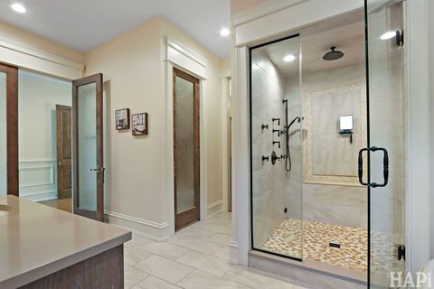 Tiny photo for 18 Enclave Court, South Barrington, IL 60010 (MLS # 12570480)