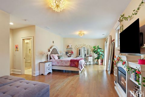 Tiny photo for 18 Enclave Court, South Barrington, IL 60010 (MLS # 12570480)