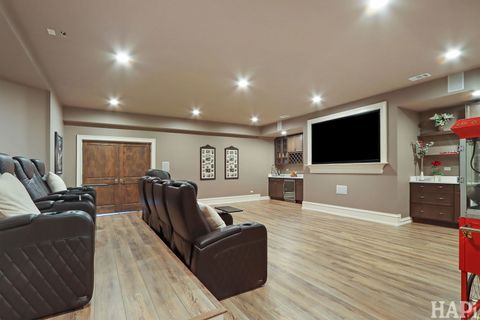 Tiny photo for 18 Enclave Court, South Barrington, IL 60010 (MLS # 12570480)