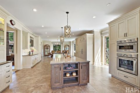 Tiny photo for 18 Enclave Court, South Barrington, IL 60010 (MLS # 12570480)