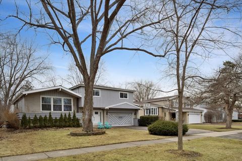 Photo of 1908 Mccraren Road, Highland Park, IL 60035 (MLS # 12585878)