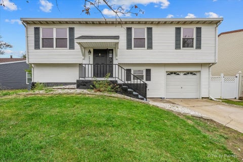 Photo of 20558 S Graceland Lane, Frankfort, IL 60423 (MLS # 12763326)
