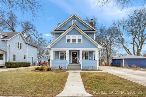 Tiny photo for 314 E Jefferson Avenue, Wheaton, IL 60187 (MLS # 12543177)
