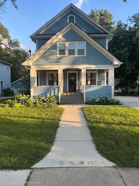 Tiny photo for 314 E Jefferson Avenue, Wheaton, IL 60187 (MLS # 12543177)