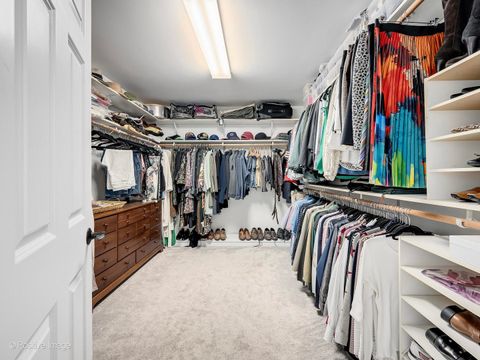 Tiny photo for 525 S Oak Avenue, Westmont, IL 60559 (MLS # 12573030)