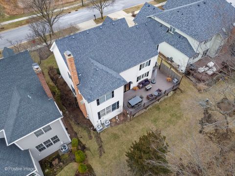 Tiny photo for 525 S Oak Avenue, Westmont, IL 60559 (MLS # 12573030)