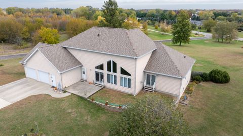 Tiny photo for 28953 Knob Hill Court, Rock Falls, IL 61071 (MLS # 12505208)