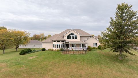 Tiny photo for 28953 Knob Hill Court, Rock Falls, IL 61071 (MLS # 12505208)