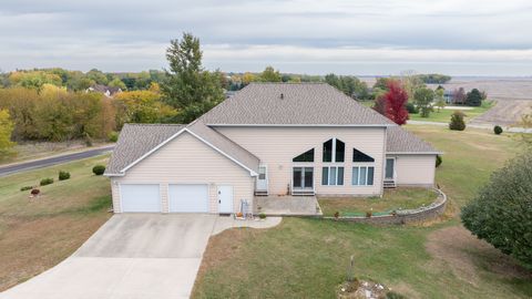 Tiny photo for 28953 Knob Hill Court, Rock Falls, IL 61071 (MLS # 12505208)