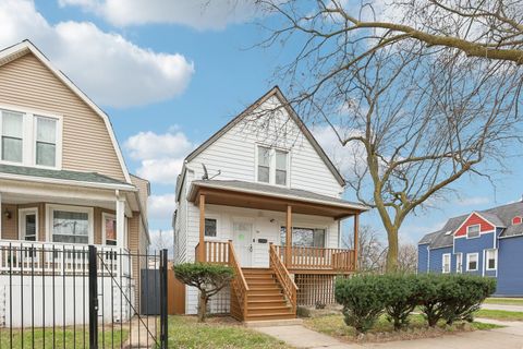 Tiny photo for 7959 S Saginaw Avenue, Chicago, IL 60617 (MLS # 12497185)