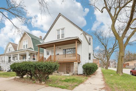 Photo of 7959 S Saginaw Avenue, Chicago, IL 60617 (MLS # 12497185)