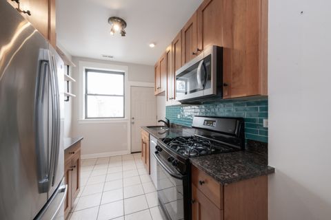 Tiny photo for 3052 W Sunnyside Avenue #3, Chicago, IL 60625 (MLS # 12606275)