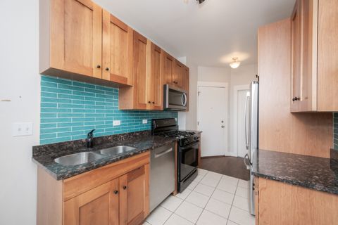 Tiny photo for 3052 W Sunnyside Avenue #3, Chicago, IL 60625 (MLS # 12606275)