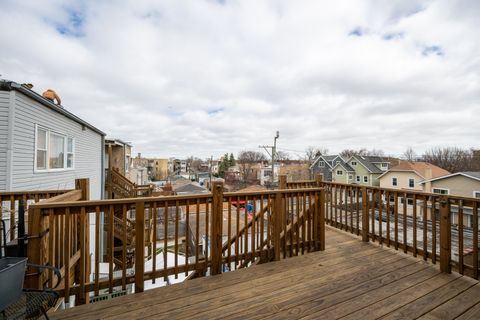 Tiny photo for 3052 W Sunnyside Avenue #3, Chicago, IL 60625 (MLS # 12606275)