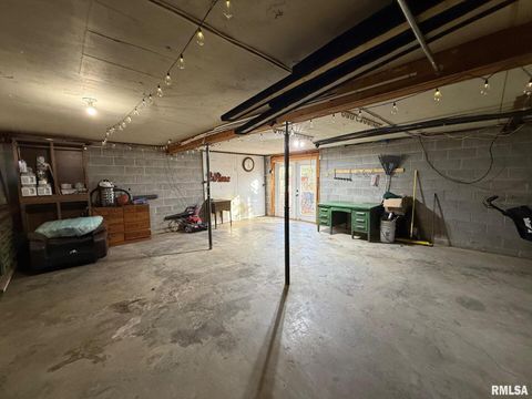 Tiny photo for 606 W KENNEDY Drive, Desoto, IL 62966 (MLS # QC4269238)