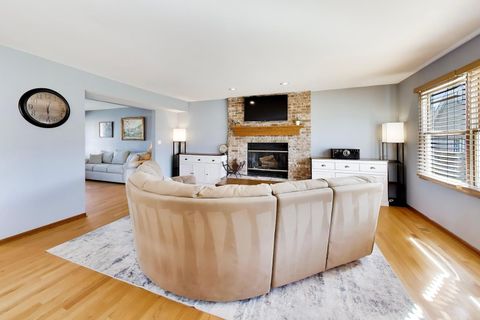 Tiny photo for 850 Tartans Drive, West Dundee, IL 60118 (MLS # 12578311)